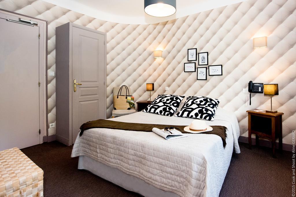 Logis Hotel La Magnanerie - Cote Bistro Aubignosc Phòng bức ảnh