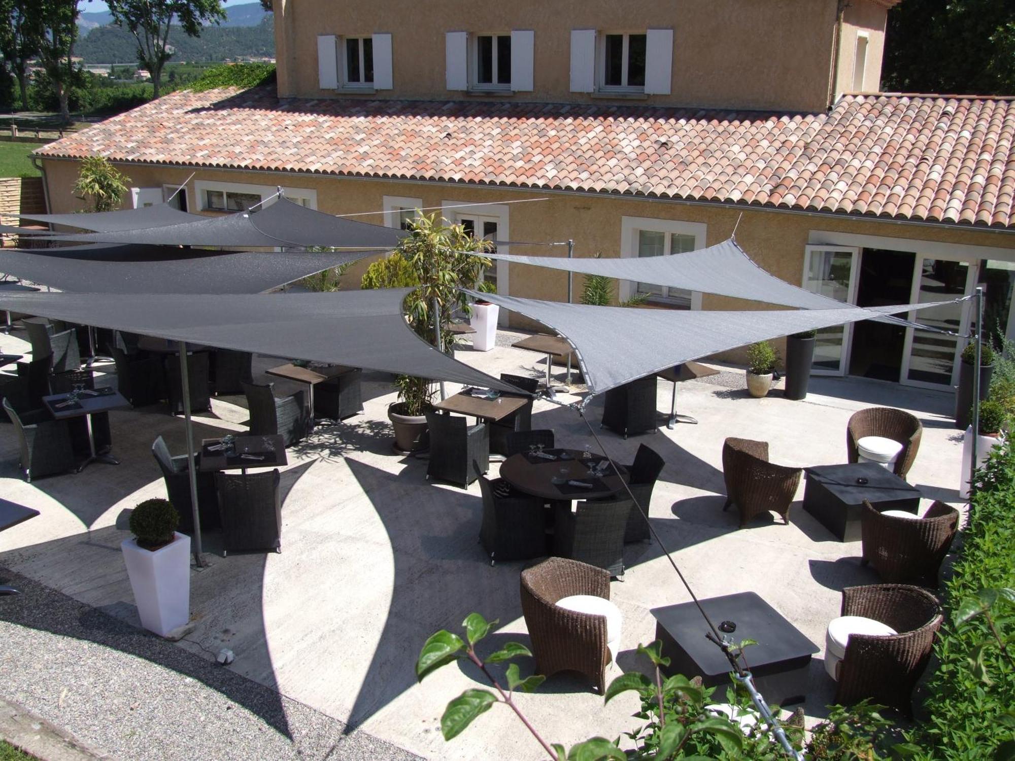 Logis Hotel La Magnanerie - Cote Bistro Aubignosc Ngoại thất bức ảnh